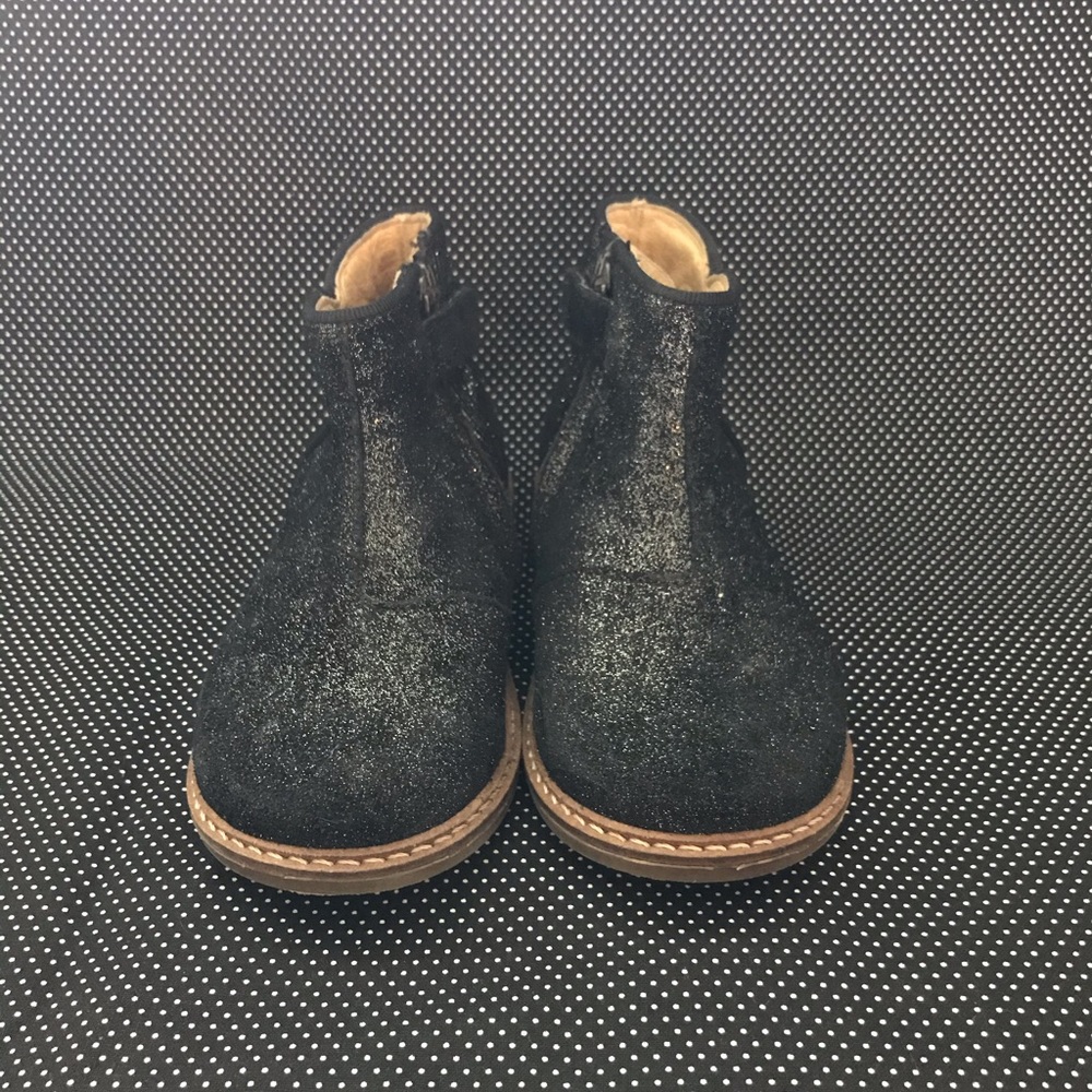 Super cute leather booties- UK size 7